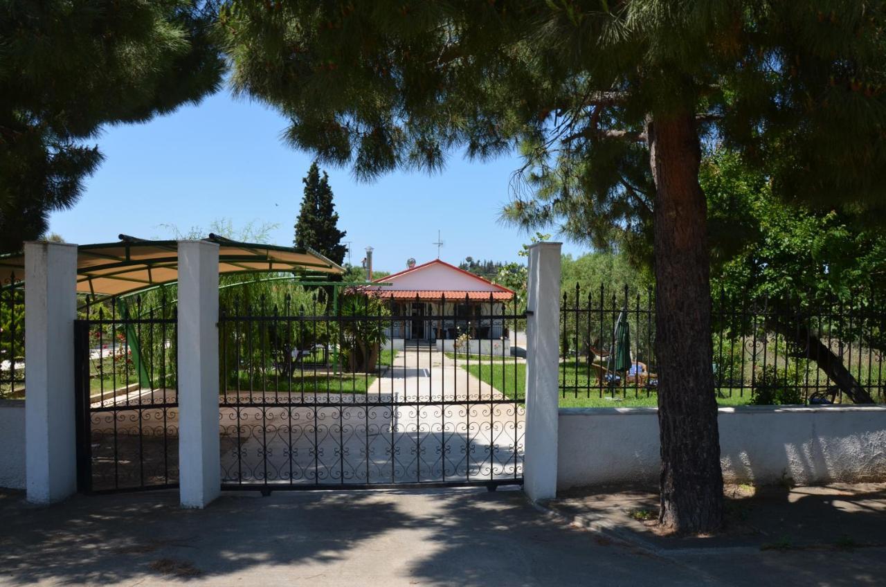 Vila Kalimera Private Pool Nea Poteidaia Exterior photo
